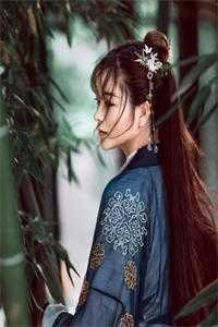 娇弱美人手指轻勾，腹黑相公把她亲懵未删节