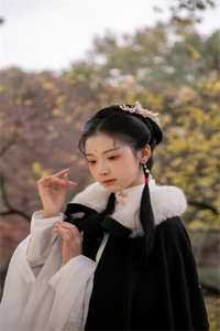 佛子哥弃她，入夜被恶犬弟亲红温秦知宴驰野全文免费