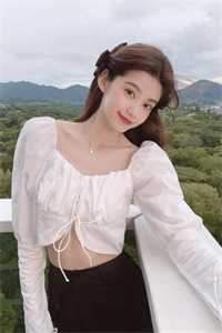 年底全村分红，人均10万我10块免费看