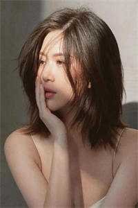 看见弹幕后，我送狗皇帝和白月光归西高质量好文