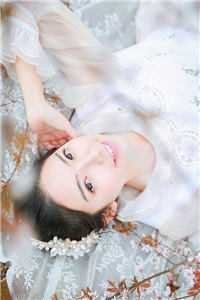 弟弟砸了富婆迈巴赫后，全家重生了列表