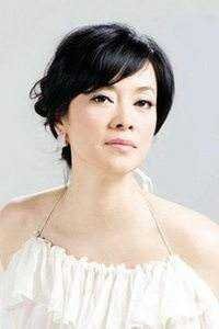 领证被女友爽约7次后，我转头抱住了兄弟的姐姐在线阅读