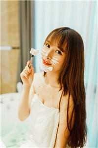 独占首富家产，从整治恶毒真千金开始爆火全网