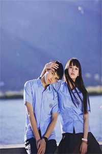 女总裁将五百万奖金颁给实习生后，我直接让公司破产高质量好文