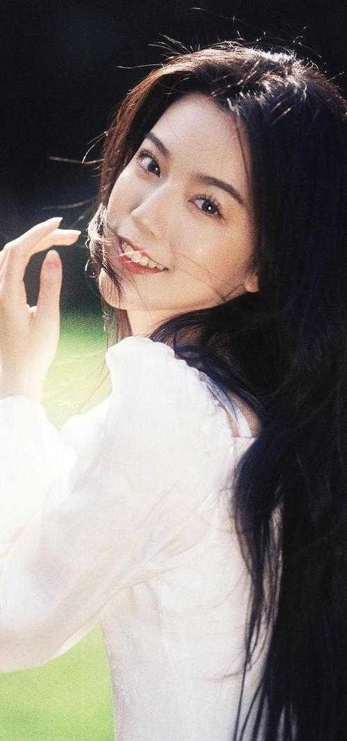 开局车祸逃生，我选择迎接末日！小说结局