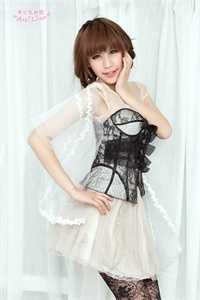 女总裁将五百万奖金颁给实习生后，我直接让公司破产苏沐然陈然结局+番外