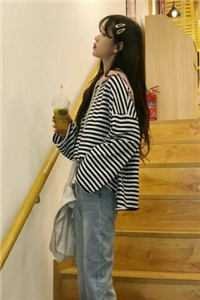 童养媳荒年被卖，前夫吃土我吃肉目录