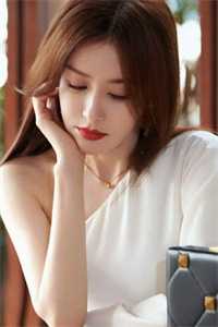 空降剧组探班，发现了影后老婆的秘密畅读