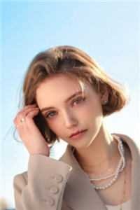 饥荒年，我来拯救快饿死的少女小说全文免费阅读