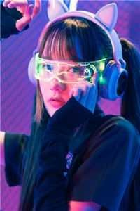 恶狗夺香短篇