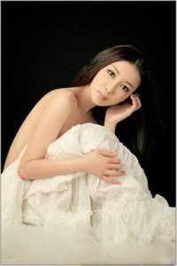 女总裁将五百万奖金颁给实习生后，我直接让公司破产最新章节