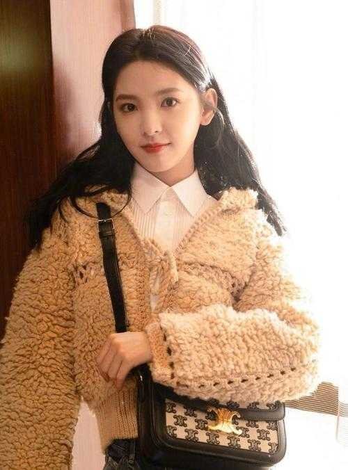 女友嫌我穷，我离开后她又满世界疯找在线阅读