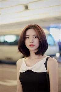 改嫁王府当富婆，夺他江山又如何无删版