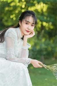 未婚夫在订婚宴玩脱衣纸牌，我让他在公海跳海无错版