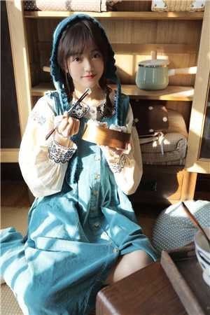 我见夏风无常，你见冬雪凌傲抖音