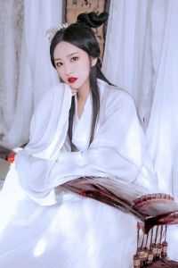 冬楼香入碧纱笼在线看