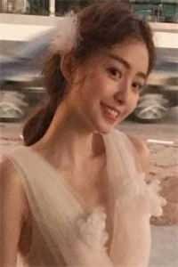 漂亮军医带崽离婚，绝嗣首长惊了全文免费