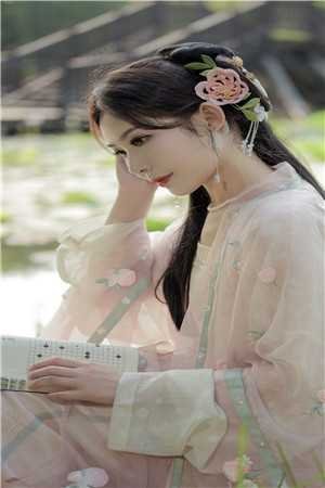 和她散于那年秋沈夕颜简书小说